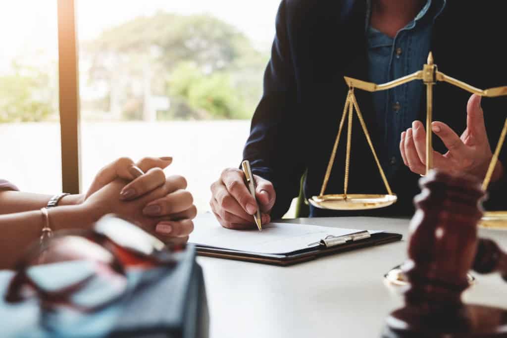 Court Applications vs. Mediation: A Less Stressful Path with EH Mediation Ilkeston